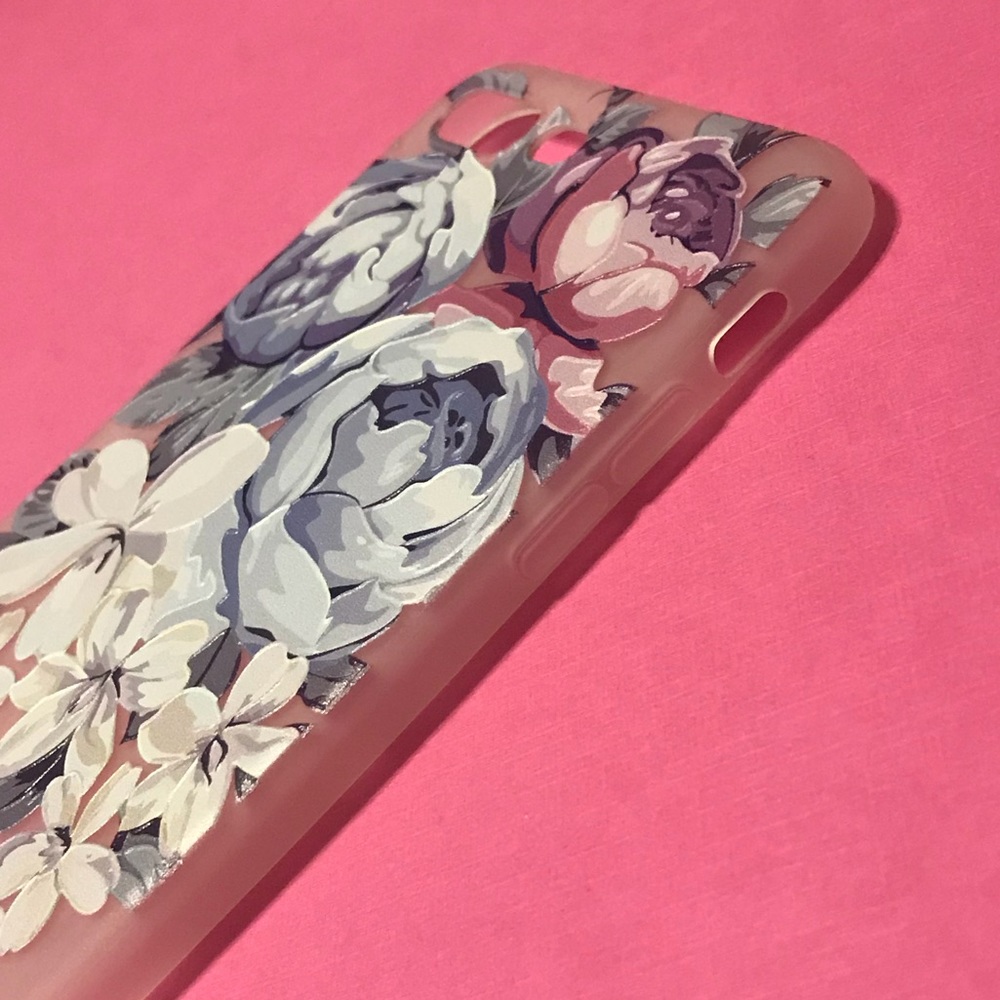 NEW Vintage Floral Prints IPhone 7+/8+ Case - Picture 3 of 5